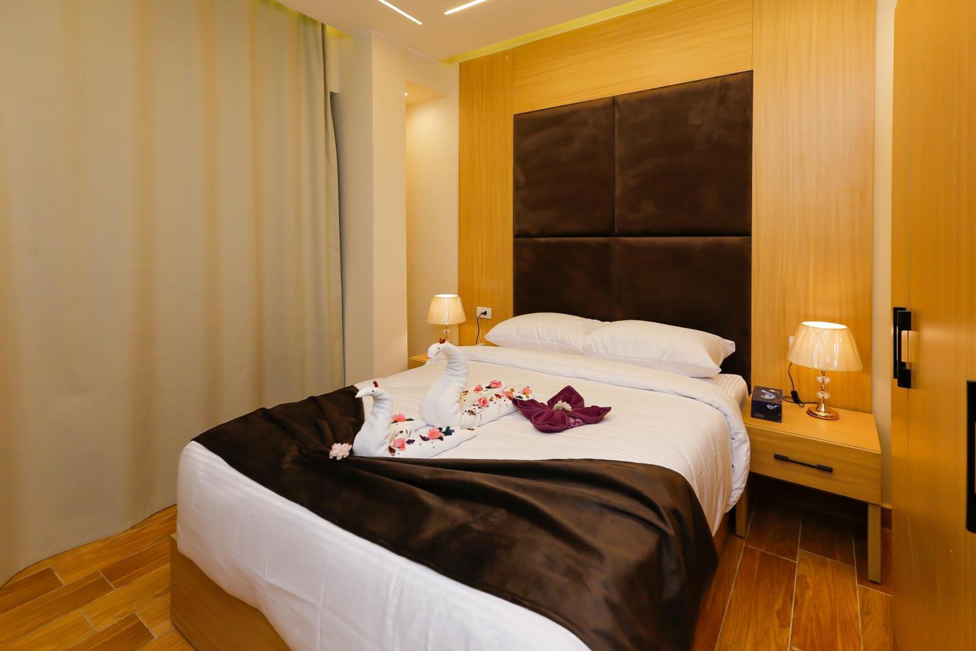 Rizk Pyramids View Hotel Kafrat al Jabal Exterior photo